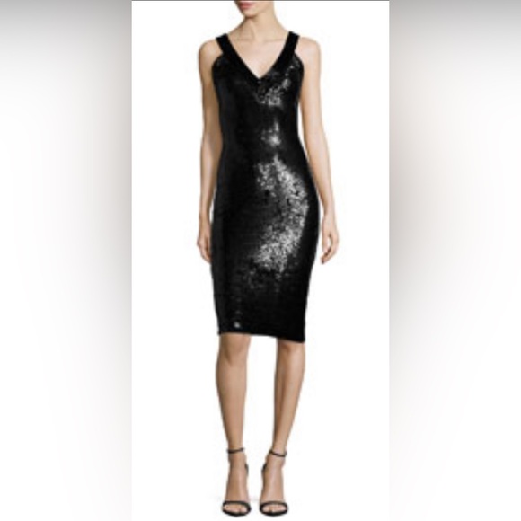 Alice + Olivia Dresses & Skirts - NWT! Alice + Olivia Piera Sheath Dress!